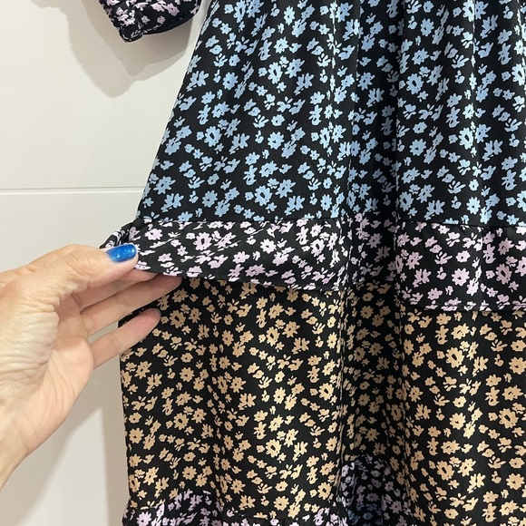 Melloday Dress size XS off the shoulder if you want - Picture 6 of 6